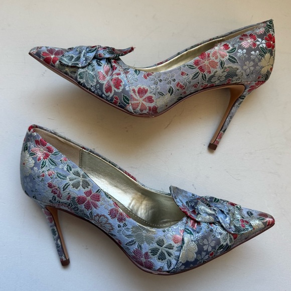 Katy Perry The Revival Bow Pumps - Picture 6 of 16